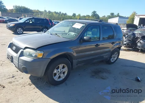 2005 Ford Escape Xlt from USA, damaged, VIN 1FMCU93175DA18596